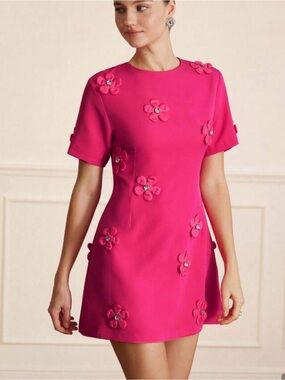 Women's Hot Pink Floral Appliqué Short Sleeve Shift Dress Large